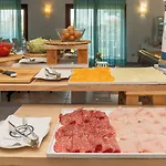 Gh Diana Hotel 4*