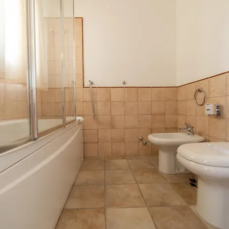 Gh Diana מלון 4*