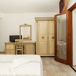 Ξενοδοχείο Gh Diana