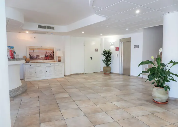 Ξενοδοχείο Gh Diana 4*